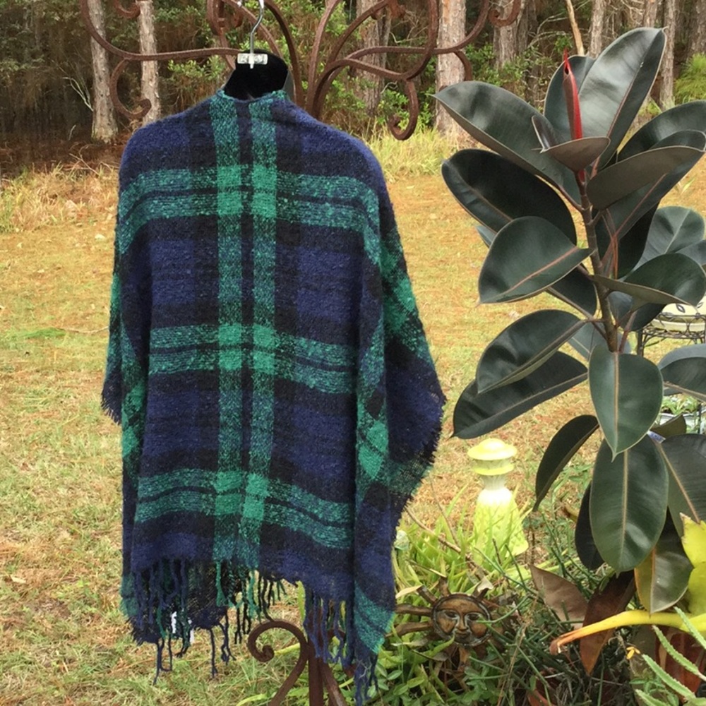 🦋NWT So Just Awesome Poncho / Wrap One Size Fits Wardrobe Closet Must Have🦋 - Picture 4 of 10